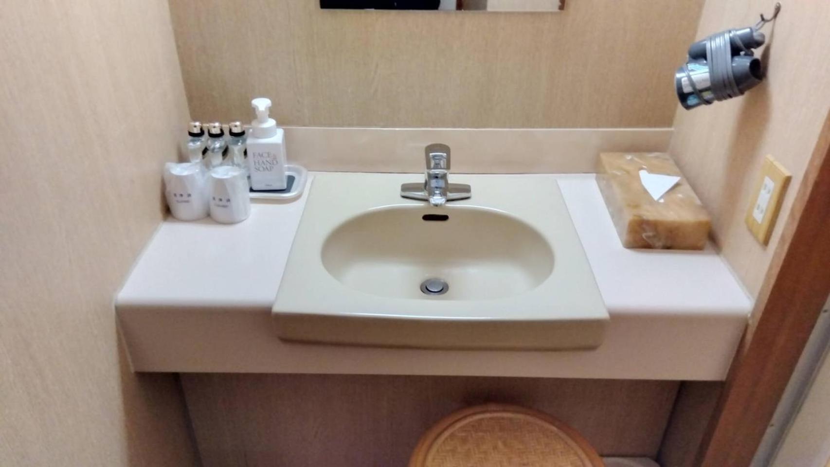 Yura Onsen Yaotome Hotel Tsuruoka Bagian luar foto