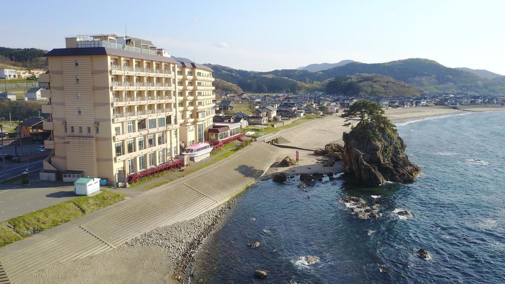 Yura Onsen Yaotome Hotel Tsuruoka Bagian luar foto